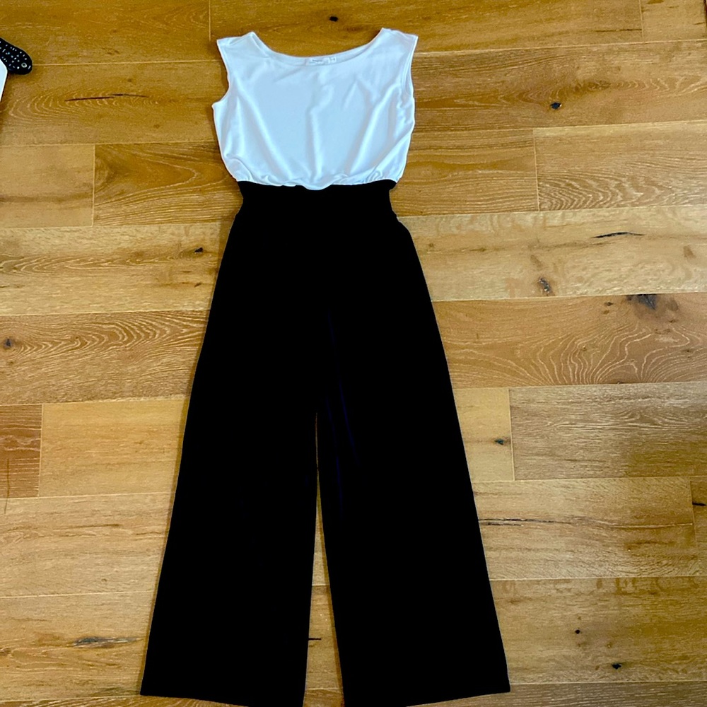 Brand-new, Bailey44, black/white blouson jumpsuit